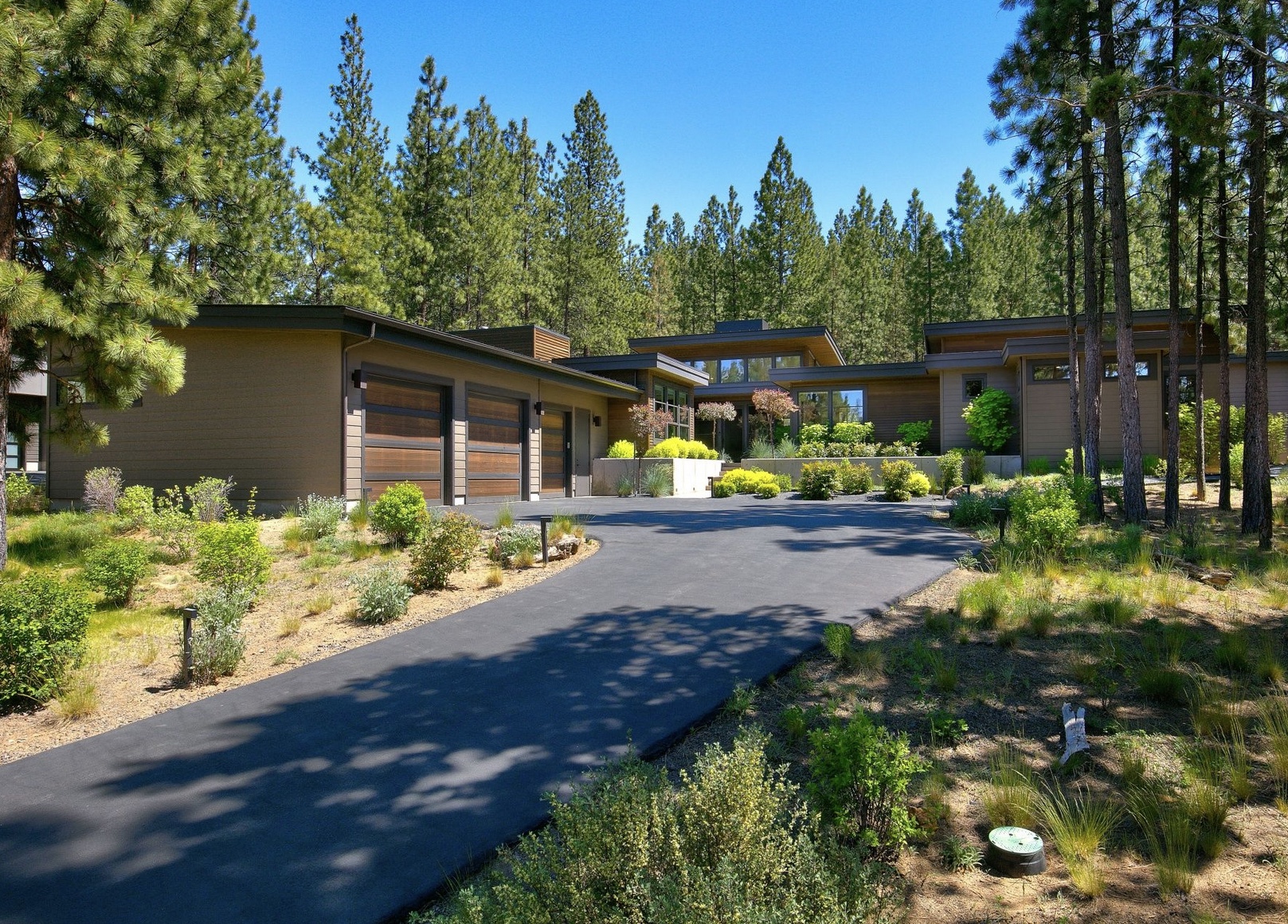 Home in Tetherow lsited by Sandy Kohlmoos